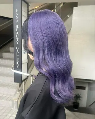 セミロング ブリーチ透明感カラー 🍀mizuki🍀のヘアスタイル