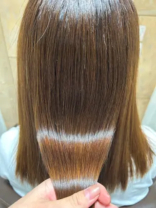 ミディアム 前田 瞳のヘアスタイル