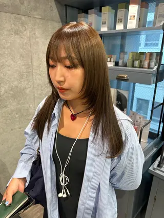セミロング カラー hina💟 透明感カラーのヘアスタイル