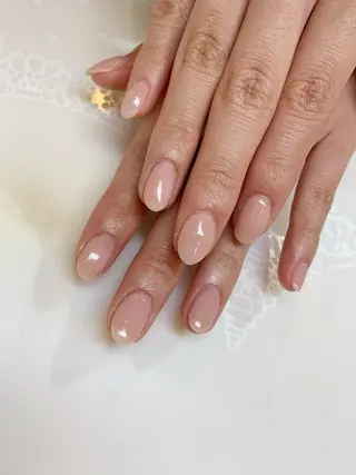 ネイル リスブラン🌱 IKUMIのネイルデザイン