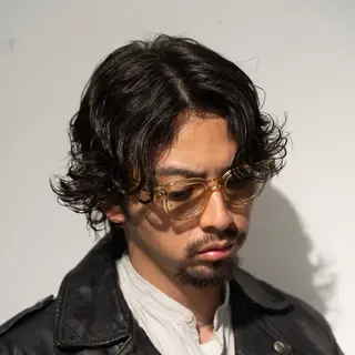 ミディアム パーマ メンズ メンズパーマ特化 リズムのヘアスタイル