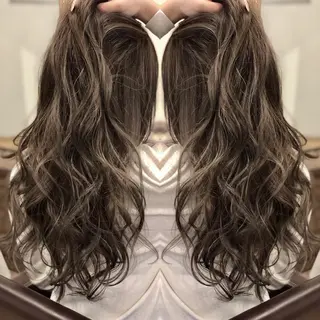 ロング カラー 美髪・艶髪特化美容師 RYOJIのヘアスタイル