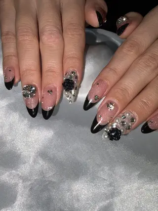 ネイル nailroom sb𓈒𓂂𓏸のネイルデザイン