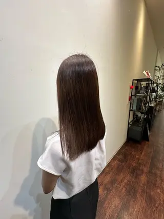 セミロング カラー LOA uraraのヘアスタイル