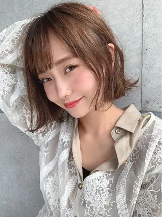 ミディアム カラー ヘアアレンジ 🪞official THREE 横浜🎀のヘアスタイル