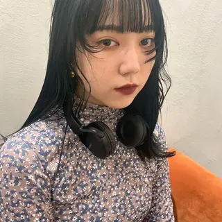 ミディアム カラー 本間 結衣のヘアスタイル