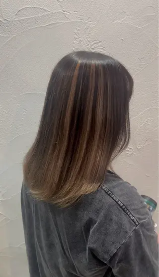 ミディアム カラー 🐈⬛八木風歌 ifh飯塚🐈⬛のヘアスタイル