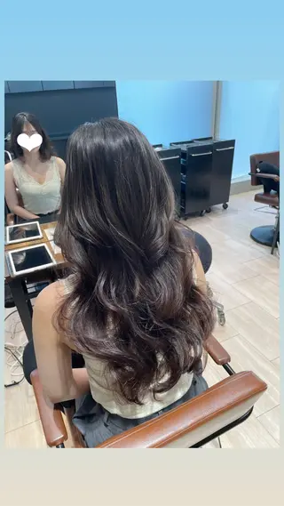 ロング カラー umi/レイヤー カット/透明感カラーのヘアスタイル