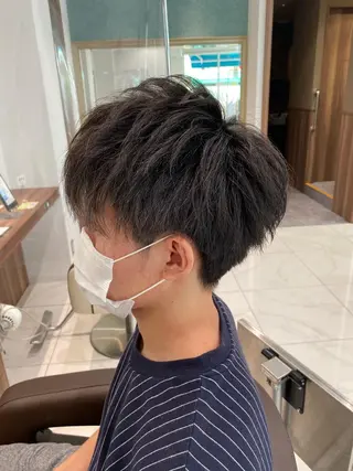ショート ハイトーン&透明感 カラー☘️片山優陽のヘアスタイル