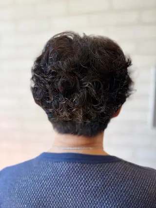 ショート パーマ メンズ 秋葉 万柚子のヘアスタイル