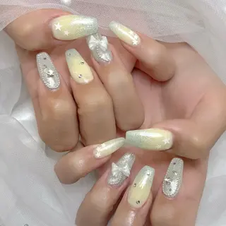 ネイル Akiho🍒 堺筋本町ネイルサロンのネイルデザイン