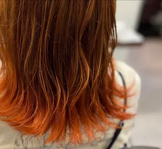 ミディアム 吉田 桃香のヘアスタイル