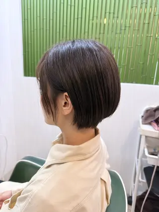 ショート カラー 矢内 結菜のヘアスタイル