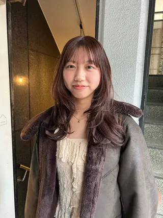ロング 透明感カラー 🦙なりたりみのヘアスタイル