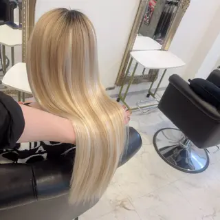 ロング ケアブリーチ&シール エクステの店和田翔莉のヘアスタイル