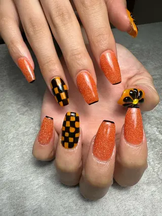 ネイル 安藤 紅実のネイルデザイン