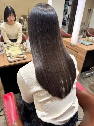 セミロング 髪質改善カラー韓国風 レイヤーtudaのヘアスタイル