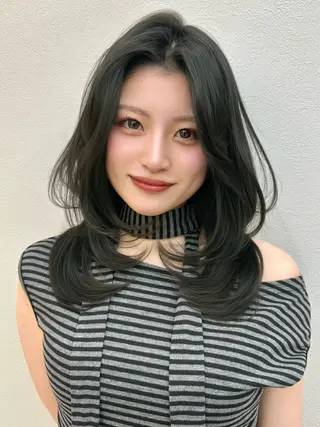ミディアム ベージュ/ヘアセット レイヤー/Marinのヘアスタイル