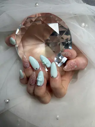 ネイル 🌈 Laule'aのネイルデザイン