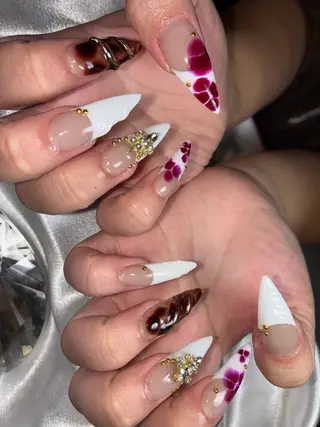 セミロング YOKOSUKA NAILS💅⚓️のネイルデザイン