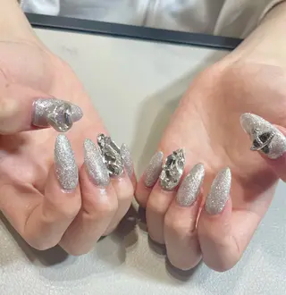 ネイル Anurea HARUKA🌸のネイルデザイン