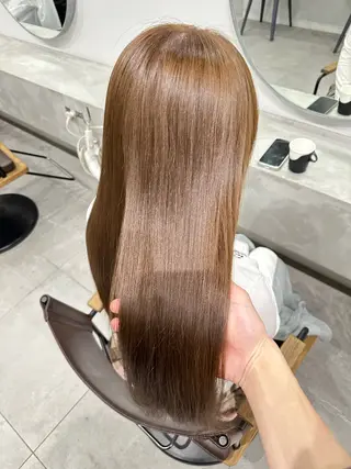 ロング カラー シガ ミクトのヘアスタイル
