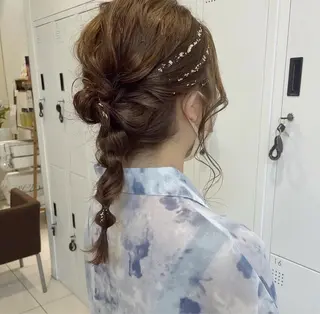 ミディアム ヘアアレンジ 🦩ナツキ アレンジ クリーミーカラー🦩のヘアスタイル