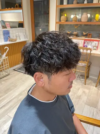 パーマ メンズ ウルフカット/ハイト ーン🎀mizukiのヘアスタイル