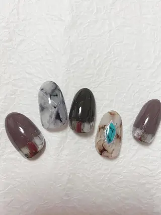 ネイル レイレア ネイルルームのネイルデザイン