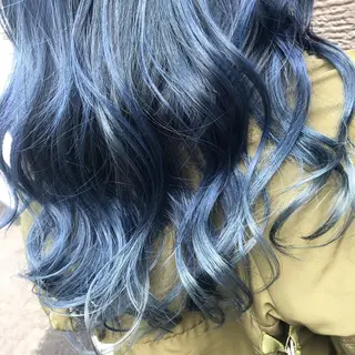 ロング カラー Rina  のヘアスタイル