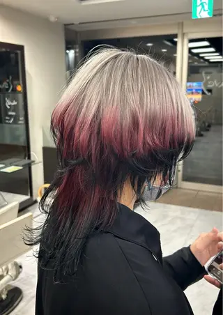 ロング カラー 🫧💞ハイトーン 瀧田 菜々花🦄🫧のヘアスタイル