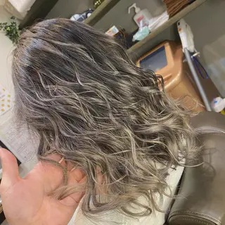 セミロング カラー メンズパーマ /栄/伊藤りんなのヘアスタイル
