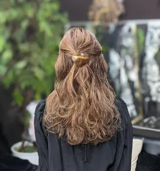 ヘアアレンジ ロング HIKARI@ Ruheplatzのヘアスタイル