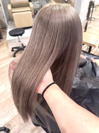 セミロング 💛NOZOMI💛 ハイトーンカラーのヘアスタイル