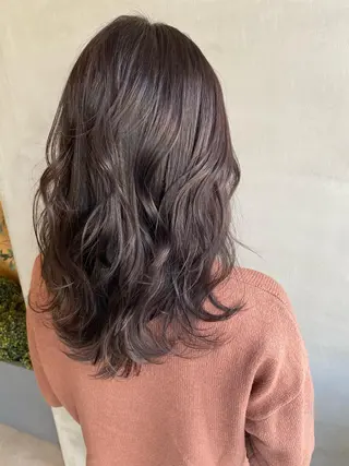 ミディアム カラー ヘアアレンジ ネイル マツエク・マツパ 夜23時まで予約🉑 reverieあきらのヘアスタイル
