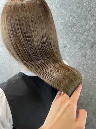 セミロング カラー 山下 千明のヘアスタイル