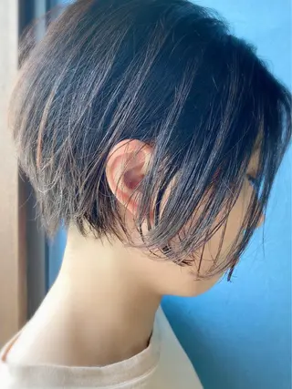 ショート パーマ ✨白髪ぼかし 🍀MINAKO☆のヘアスタイル