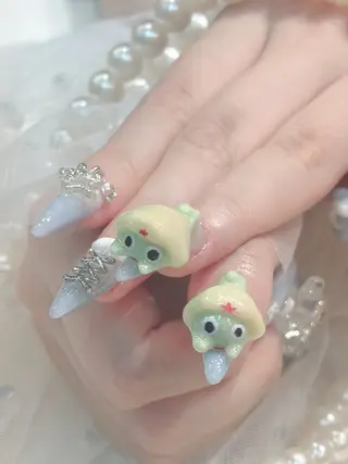 ネイル ベスティオーラ 花香のネイルデザイン