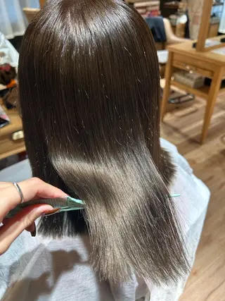 ミディアム 巽 愛夏のヘアスタイル