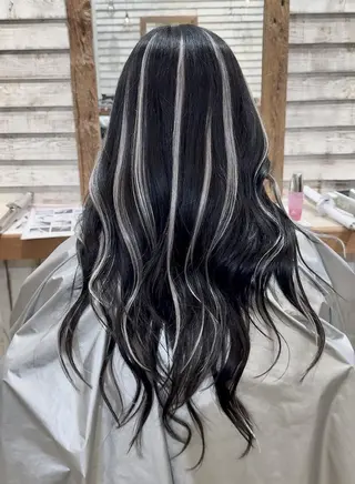 ロング &.TIGRE KUMAMOTOのヘアスタイル
