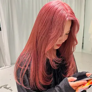 ロング カラー 🍓ブリーチカラー 🎀nene🍓のヘアスタイル