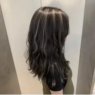 カラー 天野 利咲のヘアスタイル