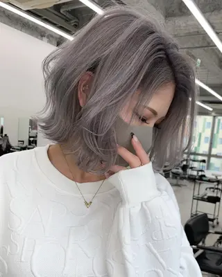 ミディアム 佐藤 まいらのヘアスタイル