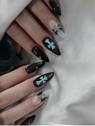 ネイル Lyna 池袋のネイルデザイン