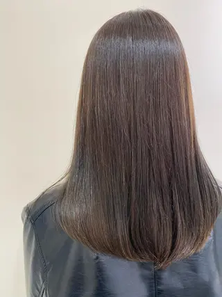 セミロング カラー 銀座メンズ専門🖤 叶奈々のヘアスタイル