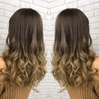 ロング カラー ヘアアレンジ 大賀 海夕の眉毛・アイブロウイメージ