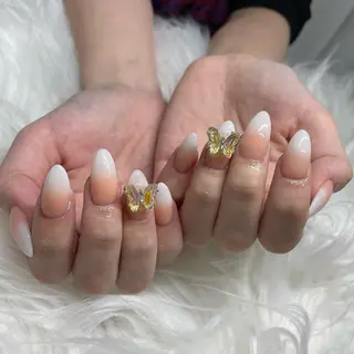 ミディアム ネイル Y. Sのネイルデザイン