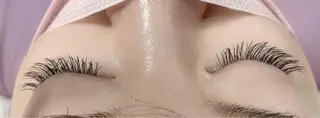 マツエク・マツパ エムズ エムズのネイルデザイン