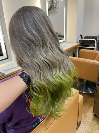セミロング ブリーチ毛矯正.髪質 改善.髪にドラマをのヘアスタイル