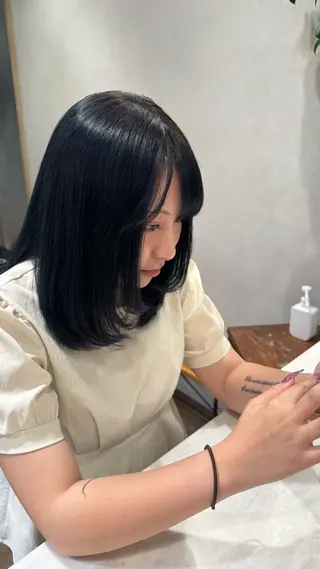 カラー 艶カラー👾ブリーチ なし暖色👾ユースケのヘアスタイル